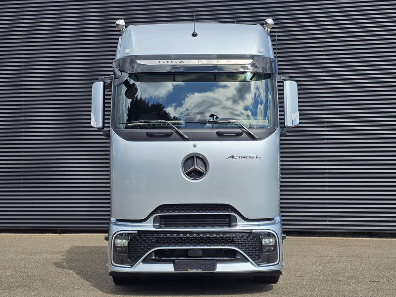 Mercedes-Benz ACTROS 2548 6X2/4 / PTO / GIGASPACE - Sattelzugmaschine: das Bild 4 Mercedes-Benz ACTROS 2548 6X2/4 / PTO / GIGASPACE - Sattelzugmaschine: das Bild 4