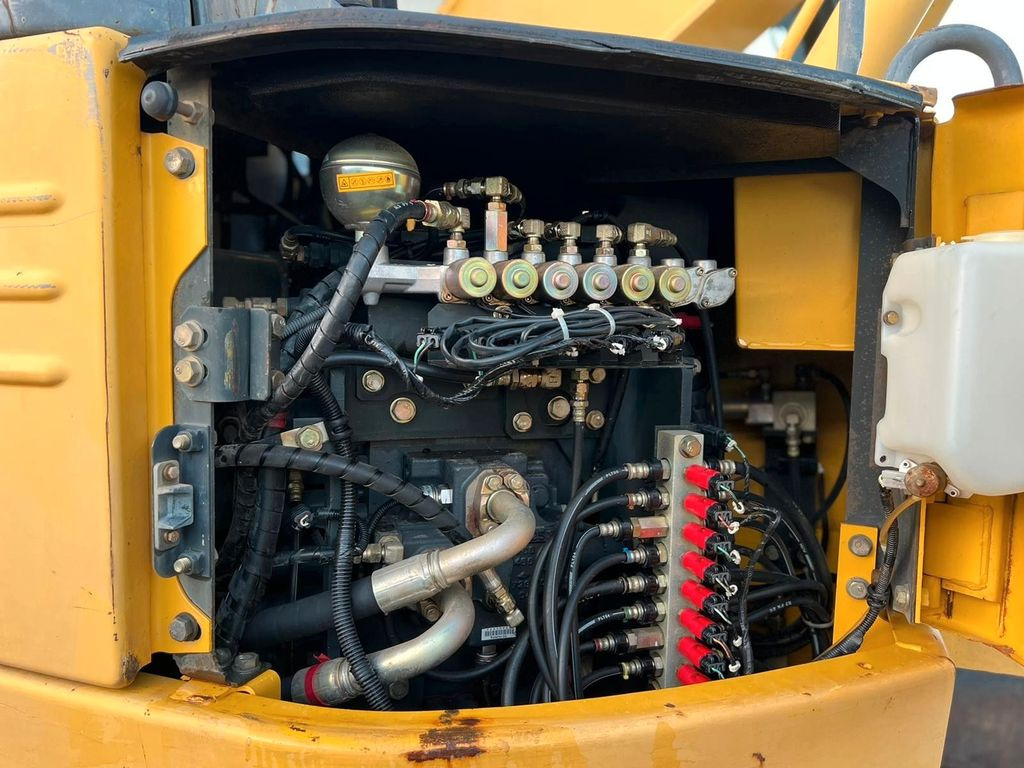 Kettenbagger Komatsu PC228USLC  23200 Kg 107 Kw: das Bild 13