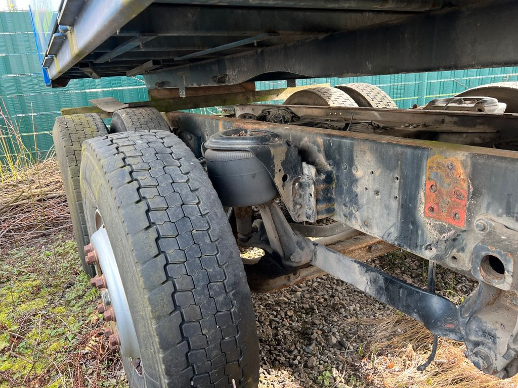 MAN 26.293 6X2 Motor & Getriebe gut - Fahrgestell LKW: das Bild 3 MAN 26.293 6X2 Motor & Getriebe gut - Fahrgestell LKW: das Bild 3
