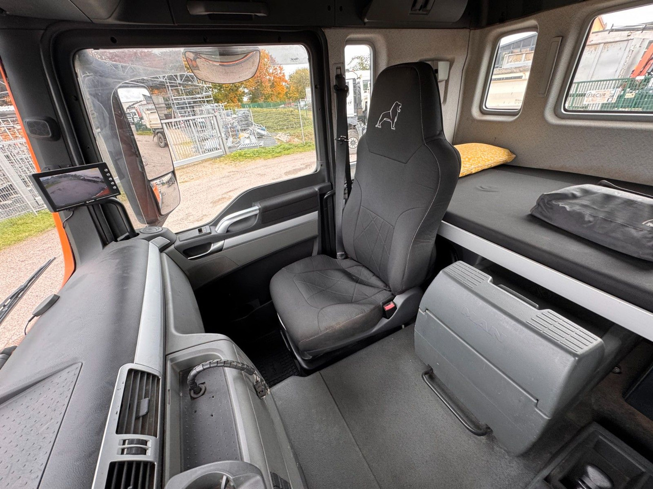 MAN 26.40 6X2 Multilift Abroller - Abrollkipper: das Bild 5 MAN 26.40 6X2 Multilift Abroller - Abrollkipper: das Bild 5