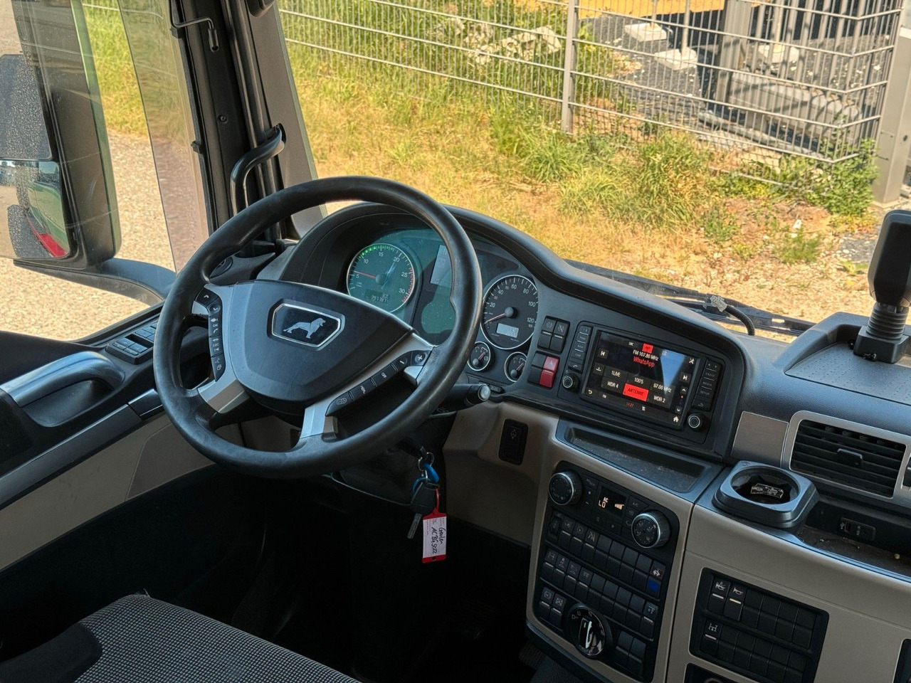 Kipper MAN 26.460 6x2 Meiller 3. Seitenkipper: das Bild 14