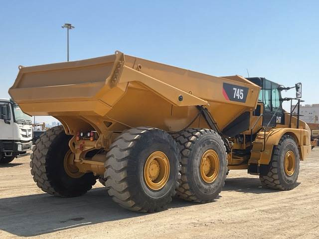 CAT 745 - Knickgelenkter Dumper: das Bild 3 CAT 745 - Knickgelenkter Dumper: das Bild 3