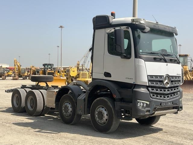 Mercedes-Benz Arocs 4240 - Fahrgestell LKW: das Bild 4 Mercedes-Benz Arocs 4240 - Fahrgestell LKW: das Bild 4
