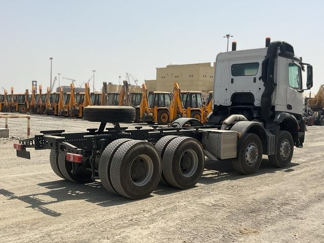 Mercedes-Benz Arocs 4240 - Fahrgestell LKW: das Bild 3 Mercedes-Benz Arocs 4240 - Fahrgestell LKW: das Bild 3