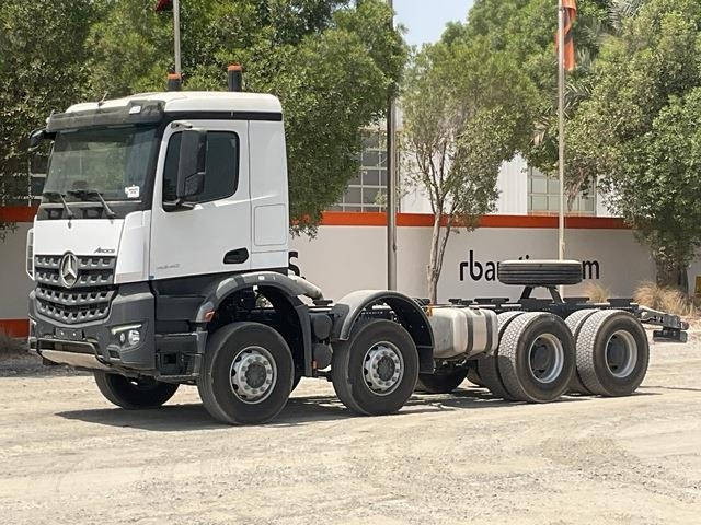 Mercedes-Benz Arocs 4240 - Fahrgestell LKW: das Bild 1 Mercedes-Benz Arocs 4240 - Fahrgestell LKW: das Bild 1