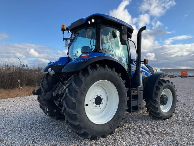 New Holland T6.145 - Traktor: das Bild 3 New Holland T6.145 - Traktor: das Bild 3