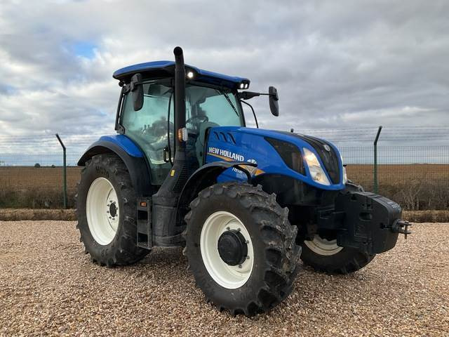 New Holland T6.145 - Traktor: das Bild 4 New Holland T6.145 - Traktor: das Bild 4