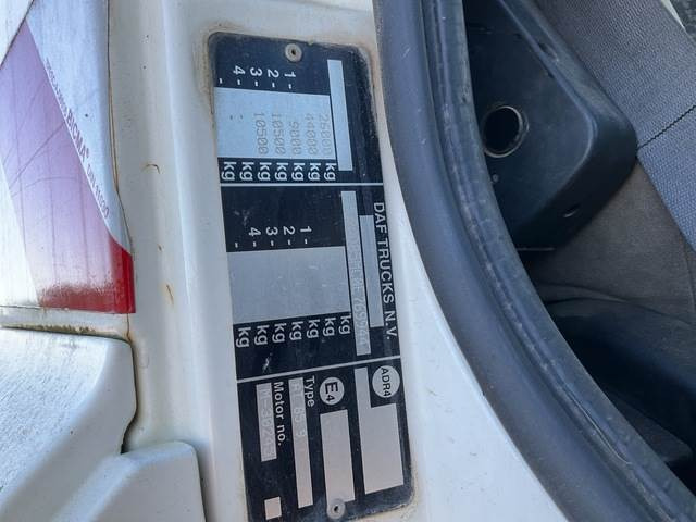 DAF CF85.460 - Kettenbagger: das Bild 5 DAF CF85.460 - Kettenbagger: das Bild 5