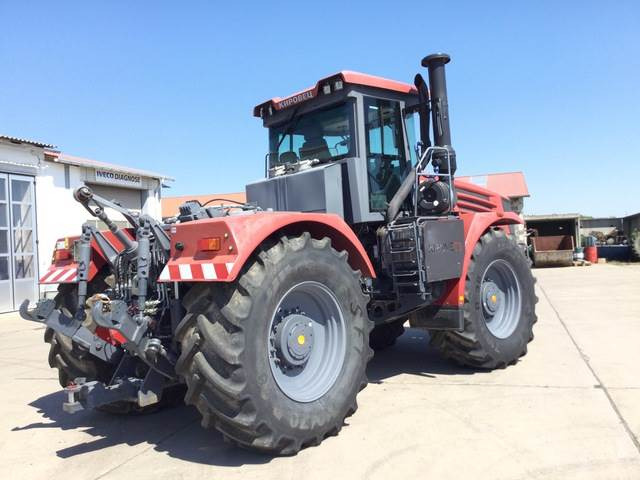 Kirovets K743 - Traktor: das Bild 3 Kirovets K743 - Traktor: das Bild 3
