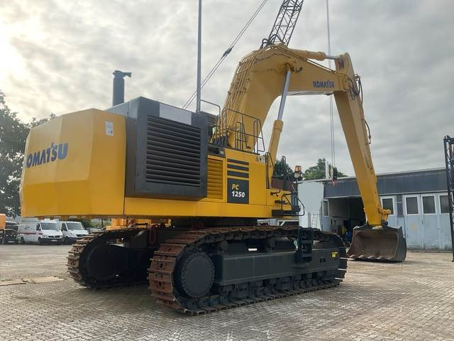 Komatsu PC1250-7 - Kettenbagger: das Bild 3 Komatsu PC1250-7 - Kettenbagger: das Bild 3