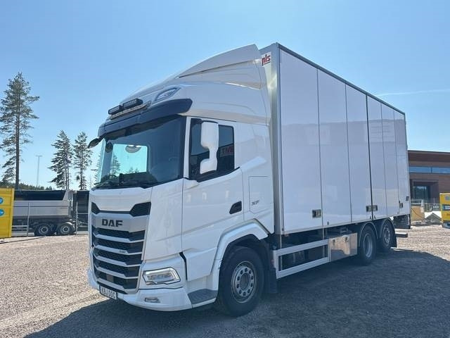 DAF XF 530 FAN - Koffer LKW: das Bild 1 DAF XF 530 FAN - Koffer LKW: das Bild 1