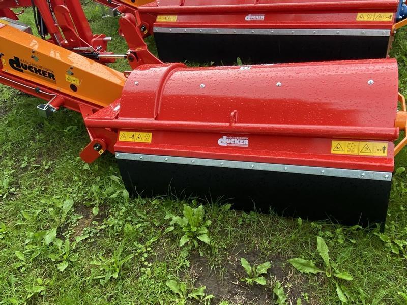 Dücker USM 15 VR4 - Seitenmulcher: das Bild 3 Dücker USM 15 VR4 - Seitenmulcher: das Bild 3