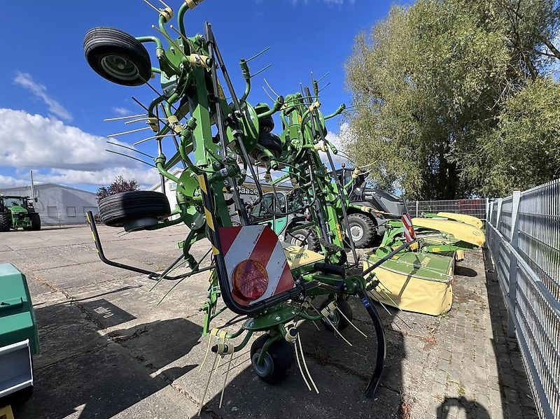 Krone Vendro 900 KW 103-24 - Heuwender/ Wenderechen: das Bild 3 Krone Vendro 900 KW 103-24 - Heuwender/ Wenderechen: das Bild 3