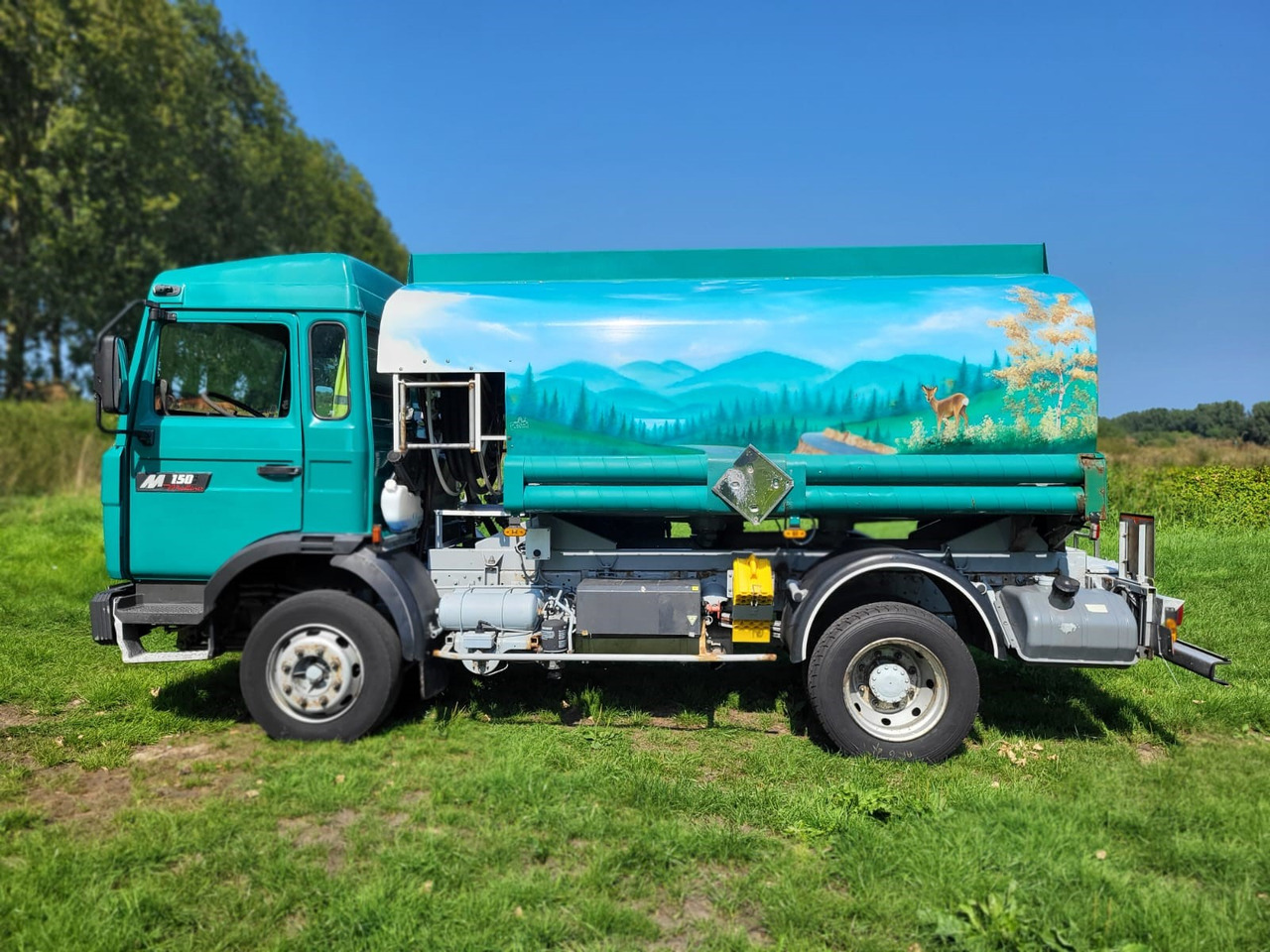 Renault Midliner 150 - Tankwagen: das Bild 2 Renault Midliner 150 - Tankwagen: das Bild 2