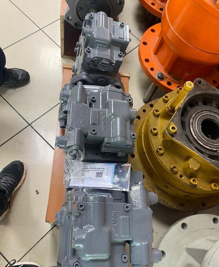 H3V112DT-9L00 / H3V63S - Hydraulikpumpe für Bagger: das Bild 2 H3V112DT-9L00 / H3V63S - Hydraulikpumpe für Bagger: das Bild 2