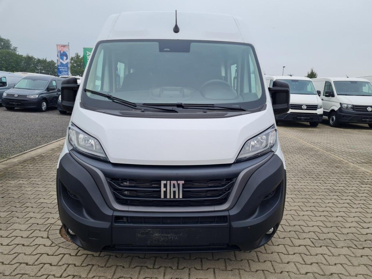 Fiat Ducato 35 Kasten Doka 7-Sitze 2x Schiebetür Maxi - Kastenwagen, Transporter mit Doppelkabine: das Bild 2 Fiat Ducato 35 Kasten Doka 7-Sitze 2x Schiebetür Maxi - Kastenwagen, Transporter mit Doppelkabine: das Bild 2