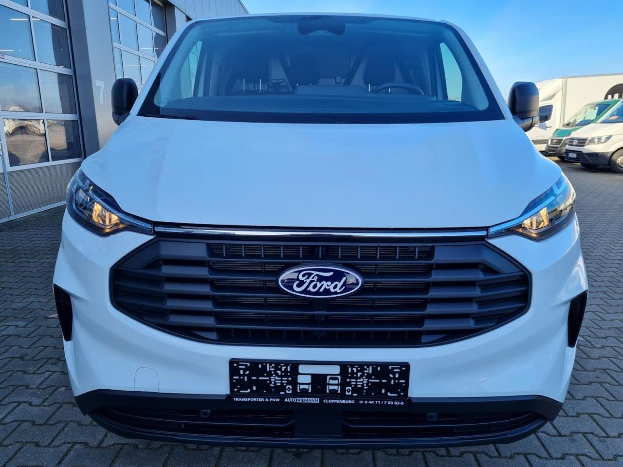 Ford Custom Kasten L1 Trend KLIMA KAMERA PDC TEMPOMAT - Kleintransporter: das Bild 2 Ford Custom Kasten L1 Trend KLIMA KAMERA PDC TEMPOMAT - Kleintransporter: das Bild 2