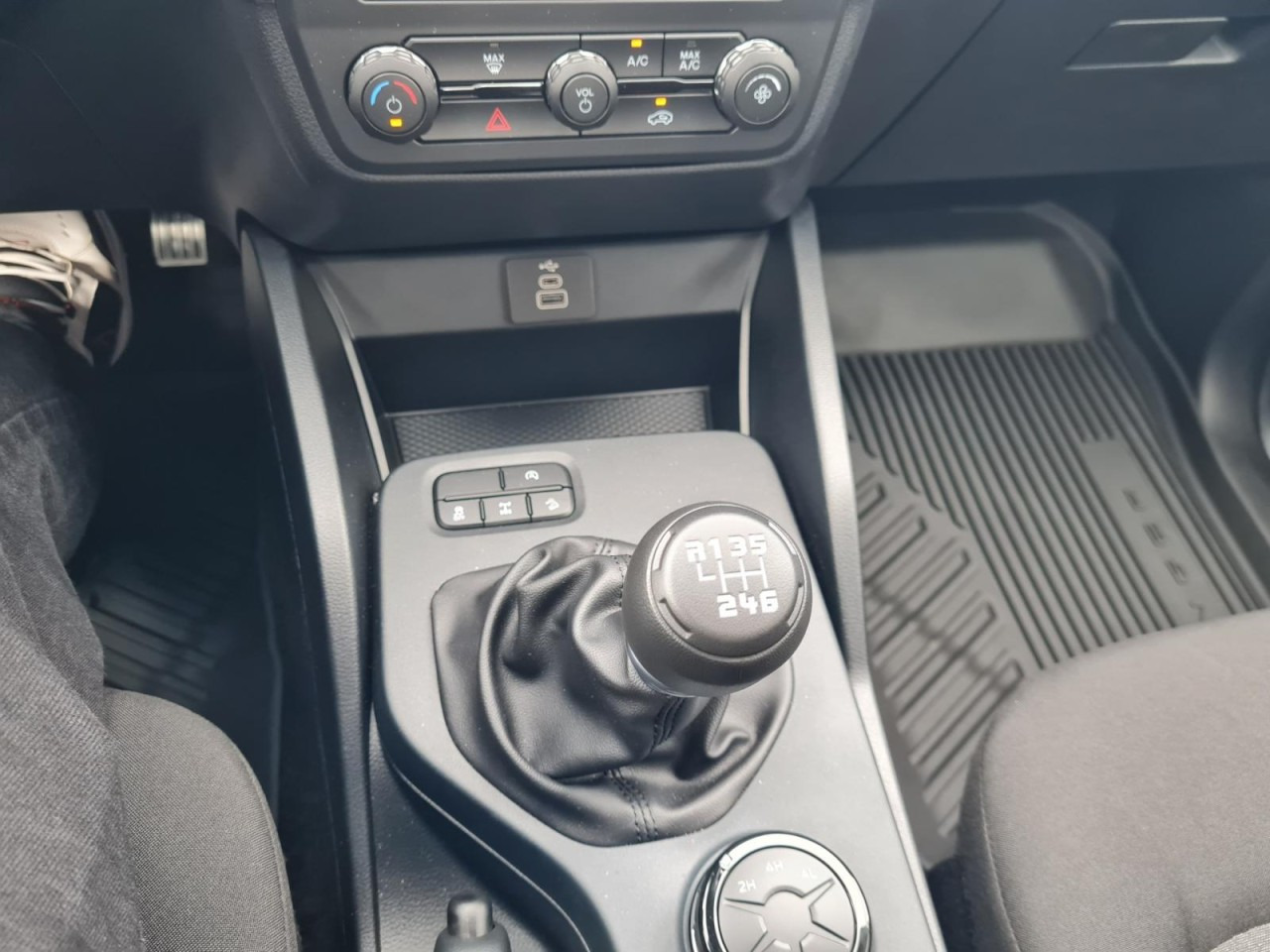 Pick-up, Transporter mit Doppelkabine Ford Ranger Doka 2.0 Ecoblue XL 4x4 KLIMA KAMERA TEMPOMAT: das Bild 13