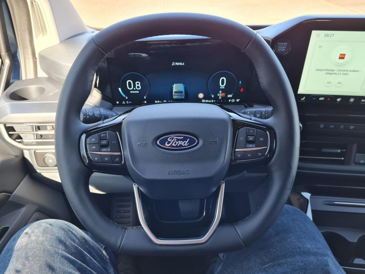 Personentransporter Ford Tourneo Custom 320 Titanium L1 AG 8-Sitze LED KA: das Bild 9