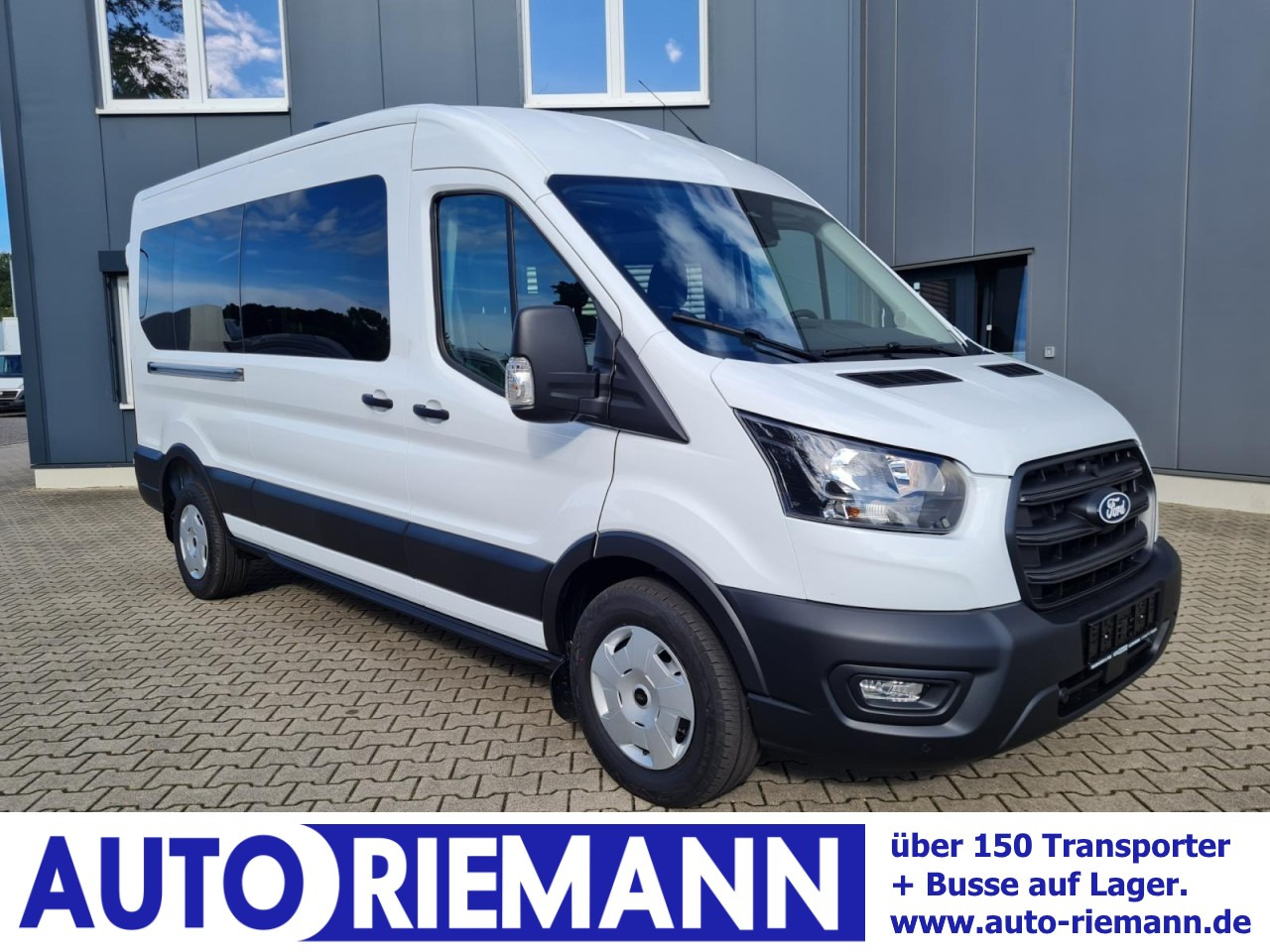 Ford Transit 350 Kombi TDCi L3 AG Trend 9 Sitze AHK KAMERA - Kleinbus, Personentransporter: das Bild 1 Ford Transit 350 Kombi TDCi L3 AG Trend 9 Sitze AHK KAMERA - Kleinbus, Personentransporter: das Bild 1