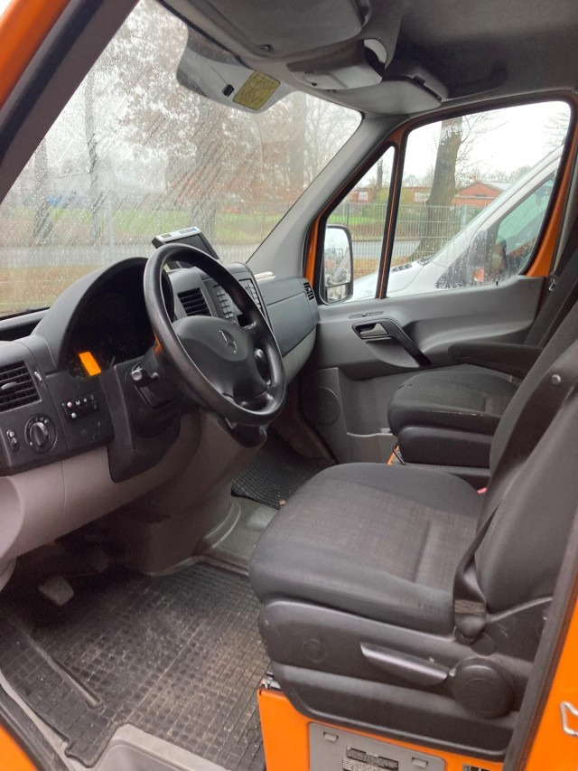 Mercedes-Benz Sprinter 316 CDI Kasten Hubarbeitsbühne KLIMA - LKW mit Arbeitsbühne: das Bild 3 Mercedes-Benz Sprinter 316 CDI Kasten Hubarbeitsbühne KLIMA - LKW mit Arbeitsbühne: das Bild 3