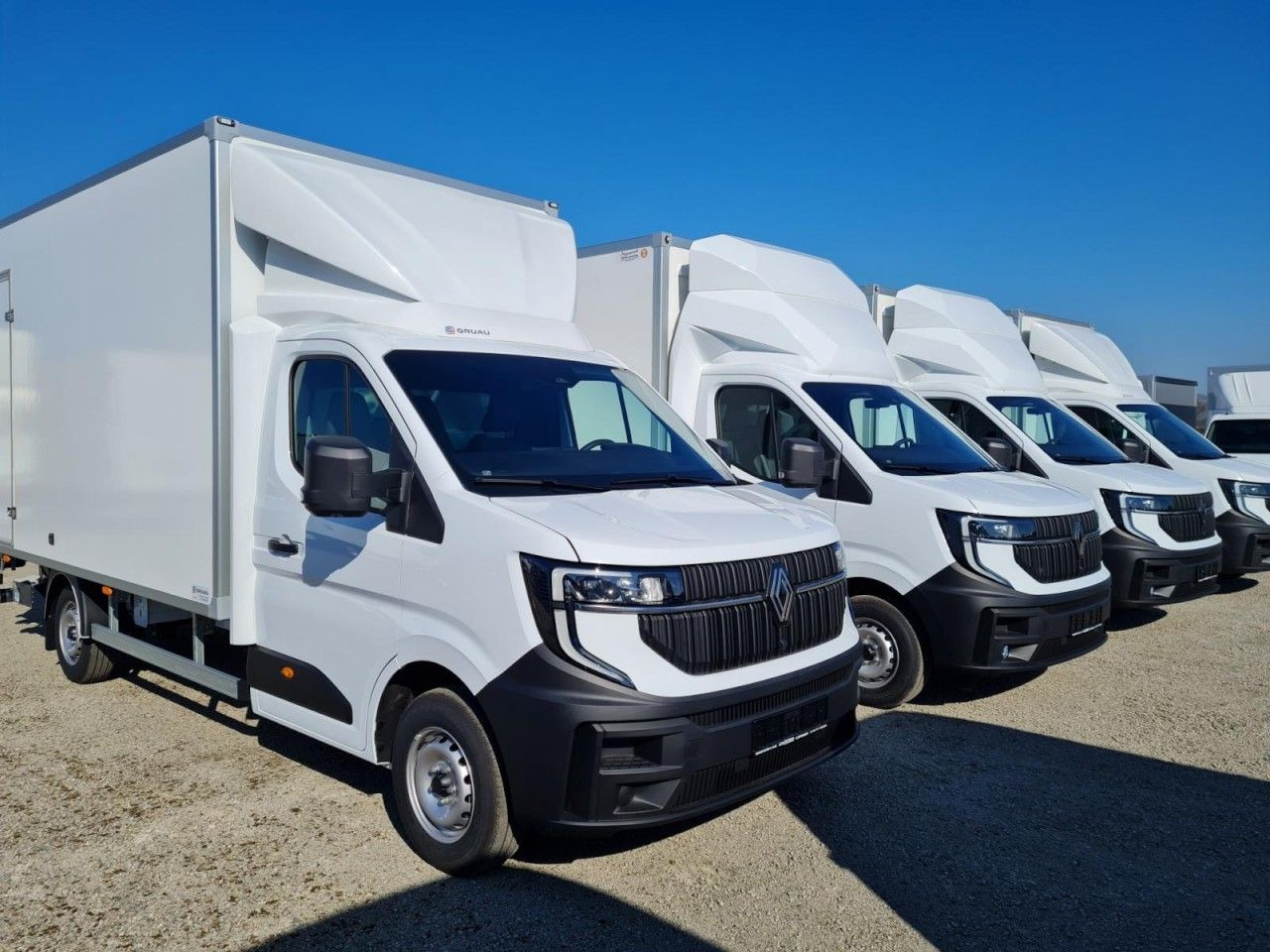Renault Master 3,5t Koffer dCi 165 mit 10 Pal. Plätze - Koffer Transporter: das Bild 2 Renault Master 3,5t Koffer dCi 165 mit 10 Pal. Plätze - Koffer Transporter: das Bild 2