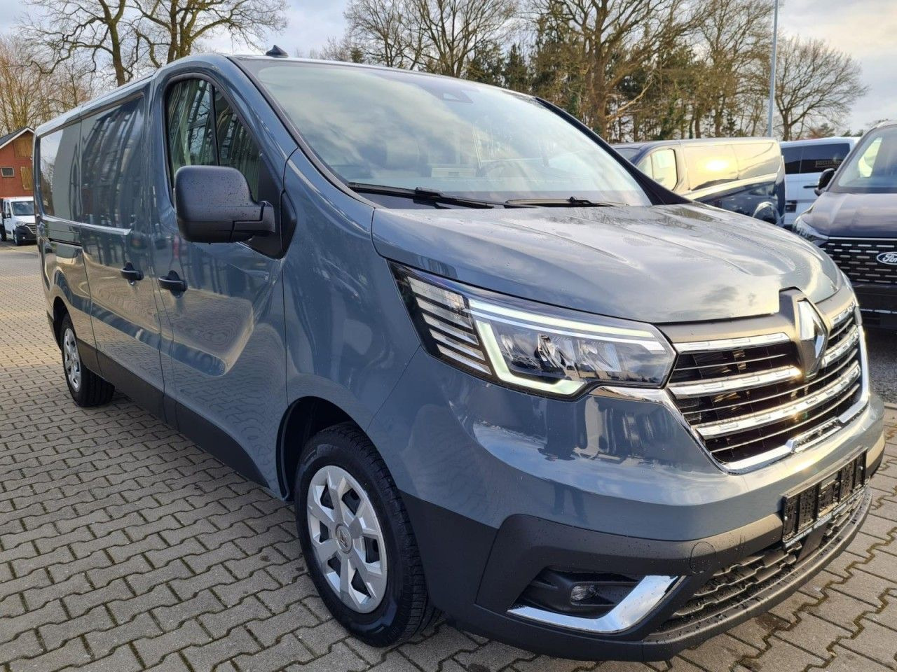 Renault Trafic Kasten 3,0t L2 LED AHK KLIMA PDC TEMPOMAT - Kleintransporter: das Bild 3 Renault Trafic Kasten 3,0t L2 LED AHK KLIMA PDC TEMPOMAT - Kleintransporter: das Bild 3