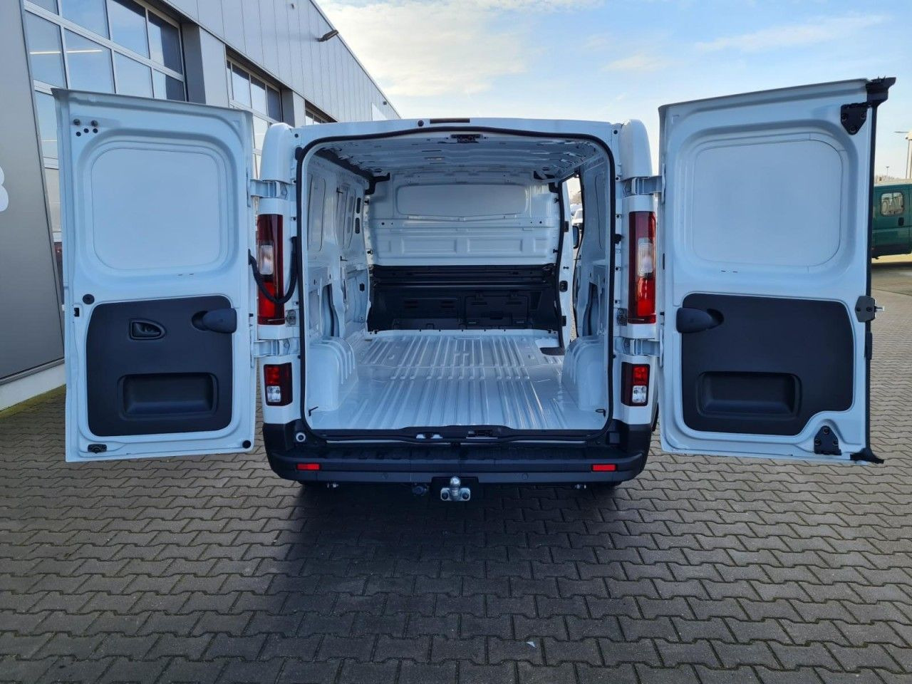 Renault Trafic Kasten L2 Advance AHK KLIMA LED PDC TEMPO - Kleintransporter: das Bild 5 Renault Trafic Kasten L2 Advance AHK KLIMA LED PDC TEMPO - Kleintransporter: das Bild 5