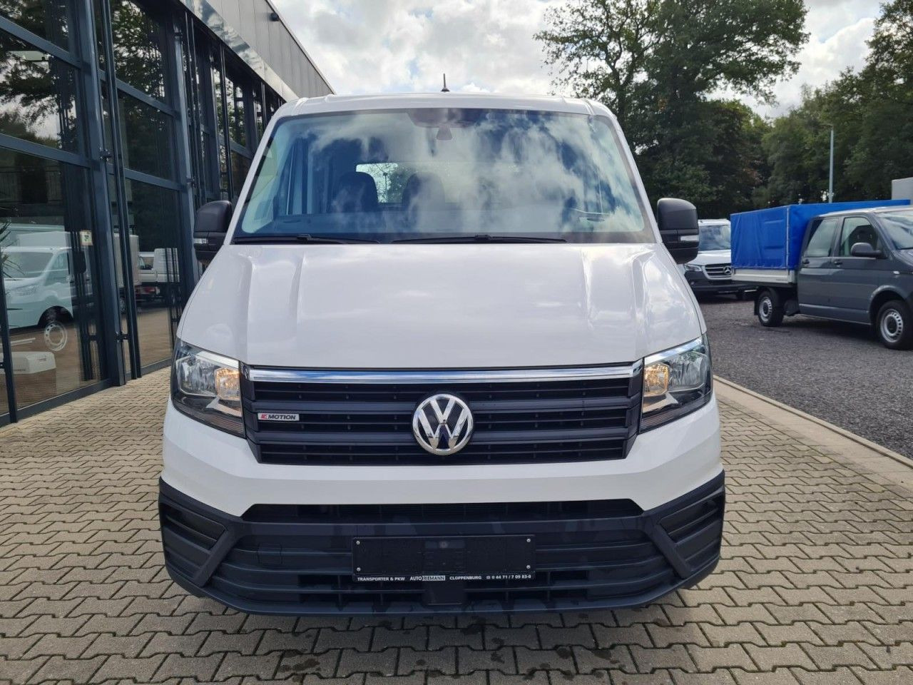 Volkswagen Crafter 35 Doka TDI Pritsche L4 4Motion - Pritsche Transporter, Transporter mit Doppelkabine: das Bild 2 Volkswagen Crafter 35 Doka TDI Pritsche L4 4Motion - Pritsche Transporter, Transporter mit Doppelkabine: das Bild 2