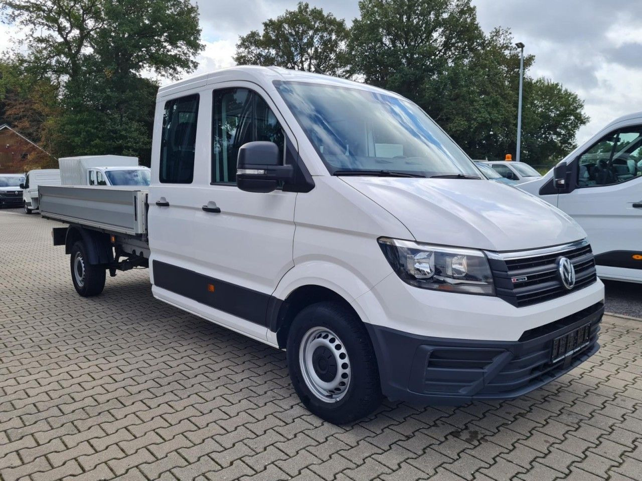 Volkswagen Crafter 35 Doka TDI Pritsche L4 4Motion - Pritsche Transporter, Transporter mit Doppelkabine: das Bild 3 Volkswagen Crafter 35 Doka TDI Pritsche L4 4Motion - Pritsche Transporter, Transporter mit Doppelkabine: das Bild 3