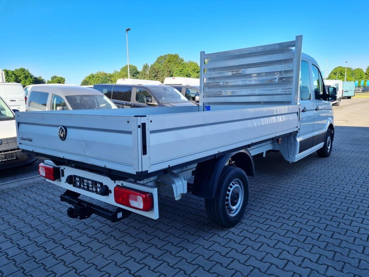 Volkswagen Crafter 35 Doka TDI lang AHK Klima - Pritsche Transporter, Transporter mit Doppelkabine: das Bild 4 Volkswagen Crafter 35 Doka TDI lang AHK Klima - Pritsche Transporter, Transporter mit Doppelkabine: das Bild 4