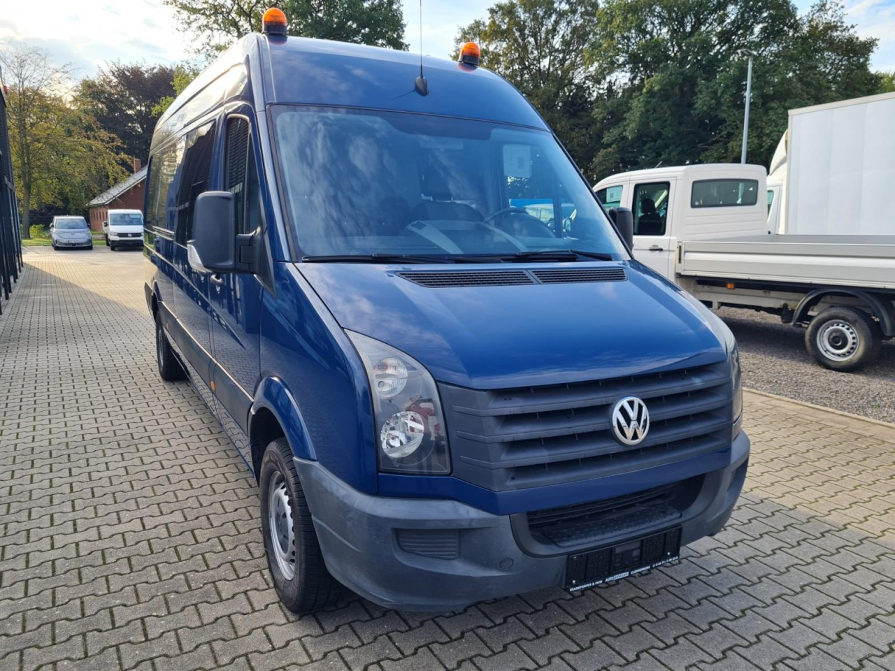 Volkswagen Crafter 35 Kasten Doka 5 Sitze AHK 3.5to REGALSYSTEM - Kastenwagen, Transporter mit Doppelkabine: das Bild 2 Volkswagen Crafter 35 Kasten Doka 5 Sitze AHK 3.5to REGALSYSTEM - Kastenwagen, Transporter mit Doppelkabine: das Bild 2