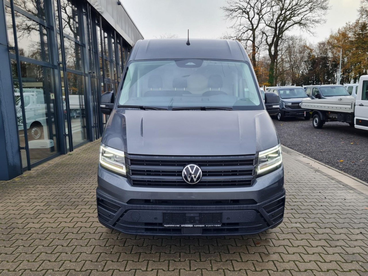 Volkswagen Crafter 35 Kasten MR L3H3 AG 4MOTION AHK LED KAMERA - Kastenwagen: das Bild 2 Volkswagen Crafter 35 Kasten MR L3H3 AG 4MOTION AHK LED KAMERA - Kastenwagen: das Bild 2