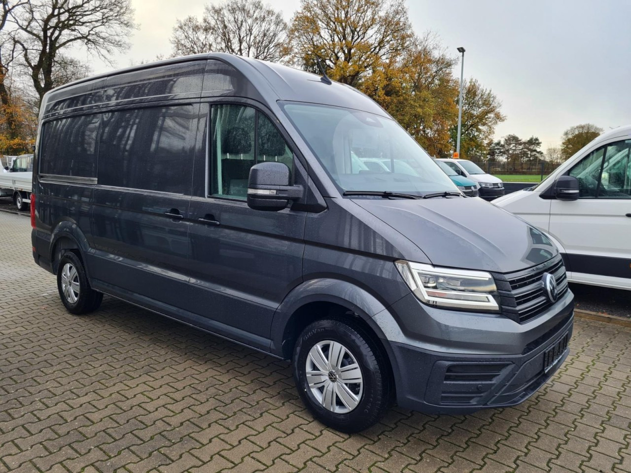 Volkswagen Crafter 35 Kasten MR L3H3 AG 4MOTION AHK LED KAMERA - Kastenwagen: das Bild 3 Volkswagen Crafter 35 Kasten MR L3H3 AG 4MOTION AHK LED KAMERA - Kastenwagen: das Bild 3