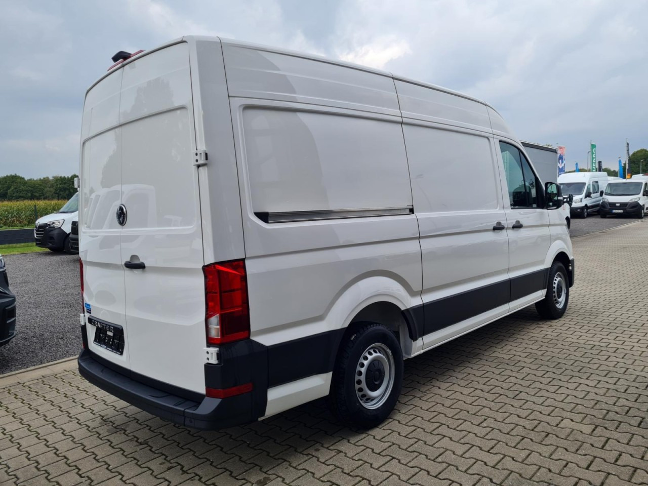 Volkswagen Crafter 35 Kasten TDI L3H3 LED TEMPOMAT AUTOMATIK - Kastenwagen: das Bild 4 Volkswagen Crafter 35 Kasten TDI L3H3 LED TEMPOMAT AUTOMATIK - Kastenwagen: das Bild 4