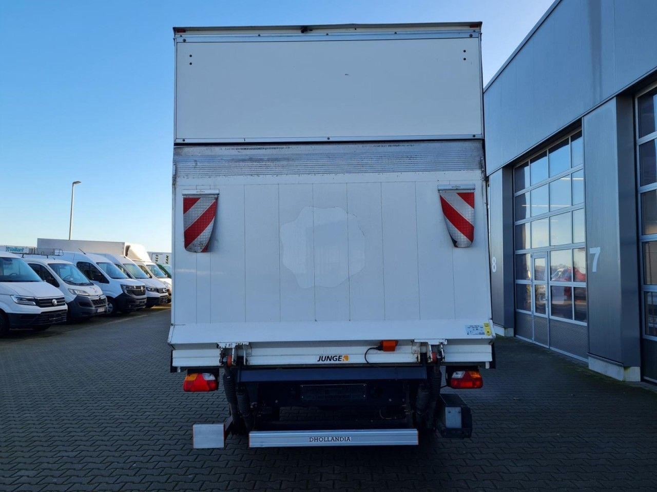 Volkswagen Crafter 50 Koffer hoch 2.0 TDI LBW KLIMA KAMERA - Koffer Transporter: das Bild 5 Volkswagen Crafter 50 Koffer hoch 2.0 TDI LBW KLIMA KAMERA - Koffer Transporter: das Bild 5