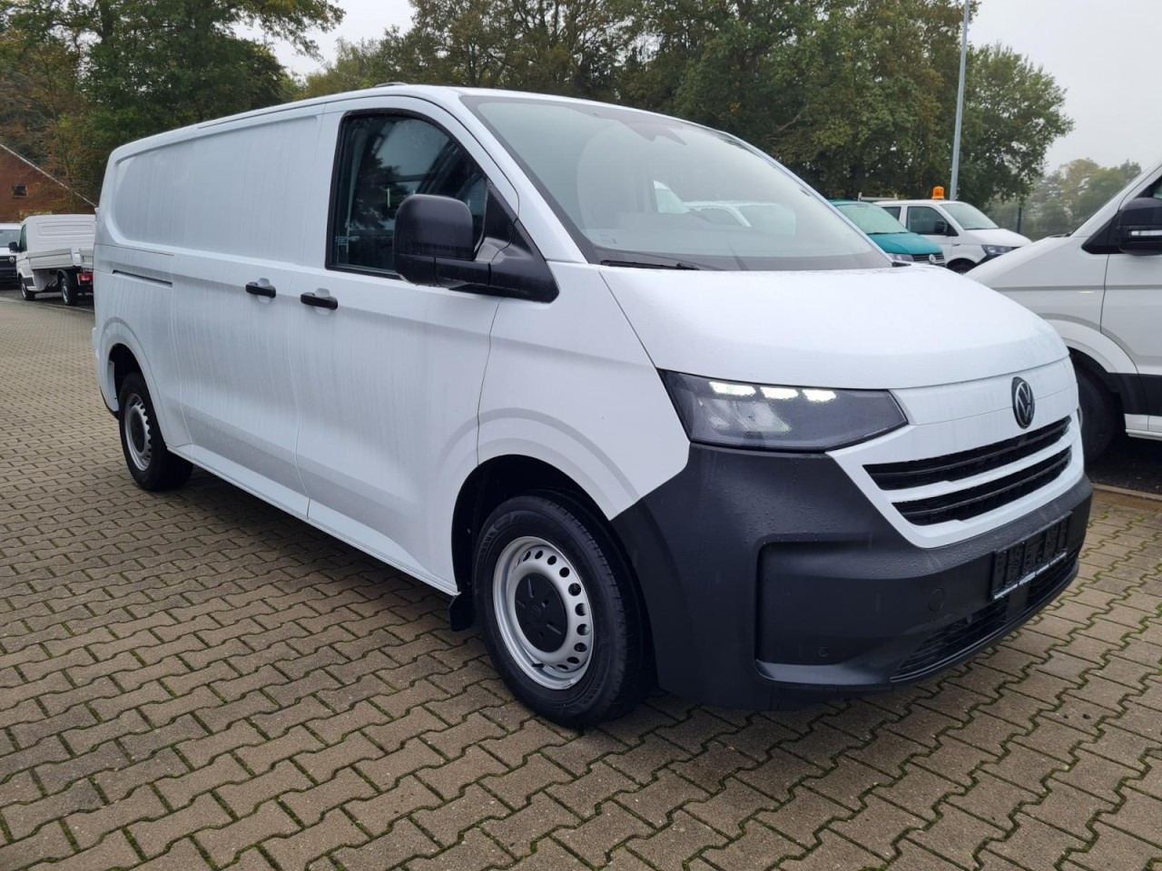 Volkswagen T7 Transporter Kasten TDI 4Motion LR L2H1 LED AUTOM. - Kleintransporter: das Bild 3 Volkswagen T7 Transporter Kasten TDI 4Motion LR L2H1 LED AUTOM. - Kleintransporter: das Bild 3