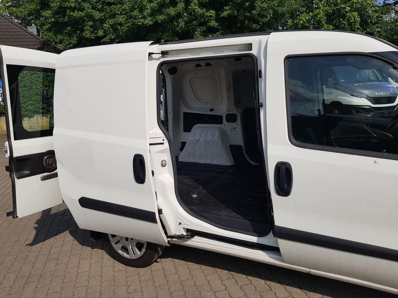 Personentransporter Fiat Doblo Kastenwagen SX 1.3 Klima, Radio mit Nav...: das Bild 8