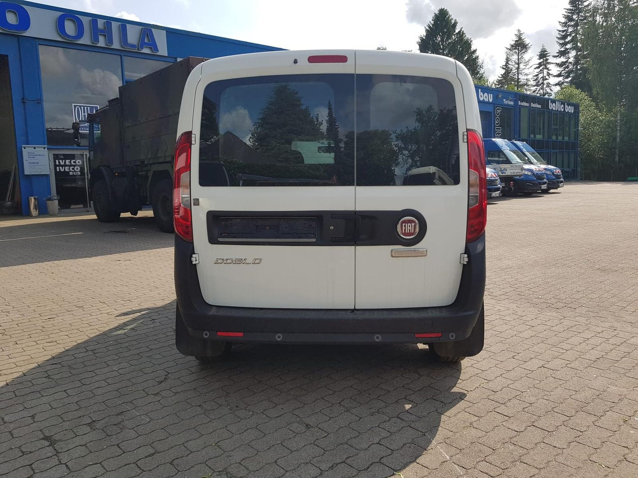 Fiat Doblo Kastenwagen SX 1.3 Klima, Radio mit Nav... - Personentransporter: das Bild 4 Fiat Doblo Kastenwagen SX 1.3 Klima, Radio mit Nav... - Personentransporter: das Bild 4