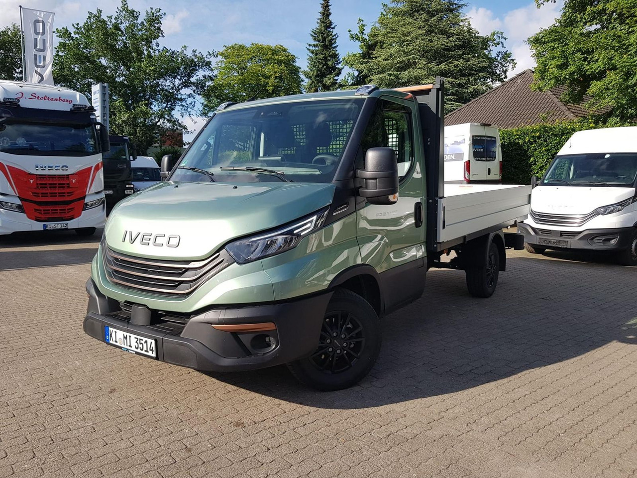 Iveco 35S14HA8 Pritsche *AHK*KAMERA*KLIMA* - Pritsche Transporter: das Bild 1 Iveco 35S14HA8 Pritsche *AHK*KAMERA*KLIMA* - Pritsche Transporter: das Bild 1