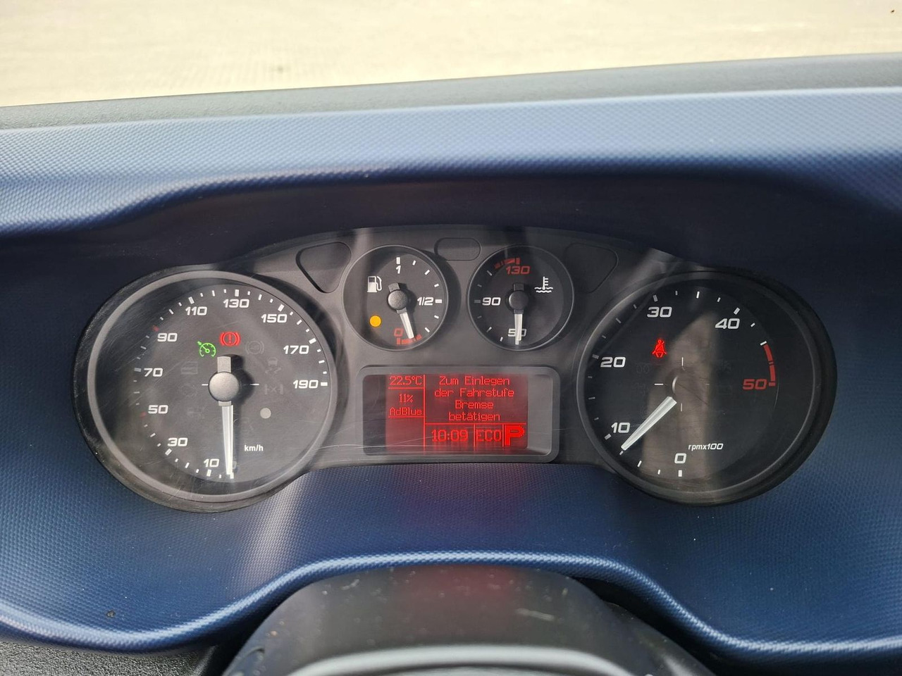 Pritsche Transporter Iveco Daily 50C18HA8 V AHK, RADIO, KLIMA, 132 kW (1...: das Bild 14