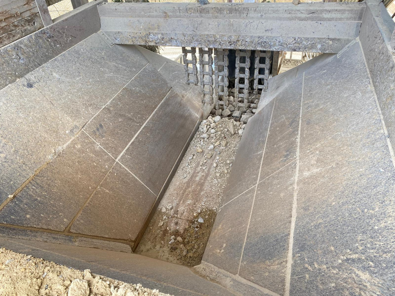 Böhringer – Pre-crusher plant / Vorbrecher Anlage - Prallbrecher: das Bild 3 Böhringer – Pre-crusher plant / Vorbrecher Anlage - Prallbrecher: das Bild 3