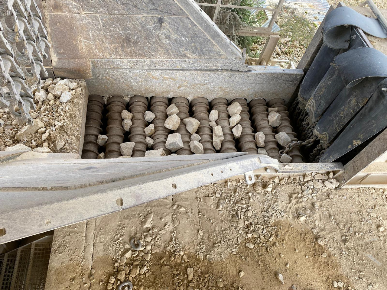 Böhringer – Pre-crusher plant / Vorbrecher Anlage - Prallbrecher: das Bild 2 Böhringer – Pre-crusher plant / Vorbrecher Anlage - Prallbrecher: das Bild 2