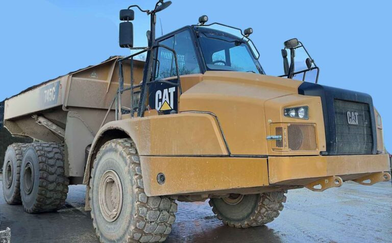 Caterpillar 745C – Dumper - Knickgelenkter Dumper: das Bild 1 Caterpillar 745C – Dumper - Knickgelenkter Dumper: das Bild 1