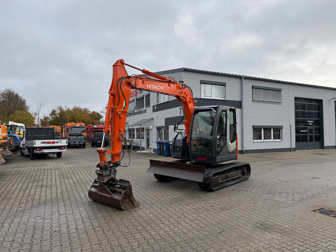 Hitachi ZX85 US-3 Kompaktbagger SW - Minibagger: das Bild 2 Hitachi ZX85 US-3 Kompaktbagger SW - Minibagger: das Bild 2