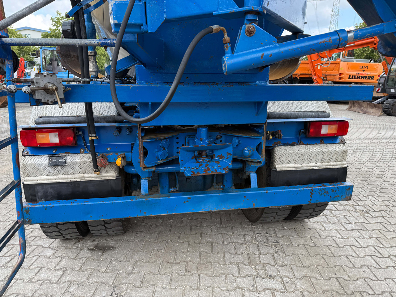 Volvo FM420 Wechselsystem Kipper Betonmischer - Fahrmischer: das Bild 5 Volvo FM420 Wechselsystem Kipper Betonmischer - Fahrmischer: das Bild 5