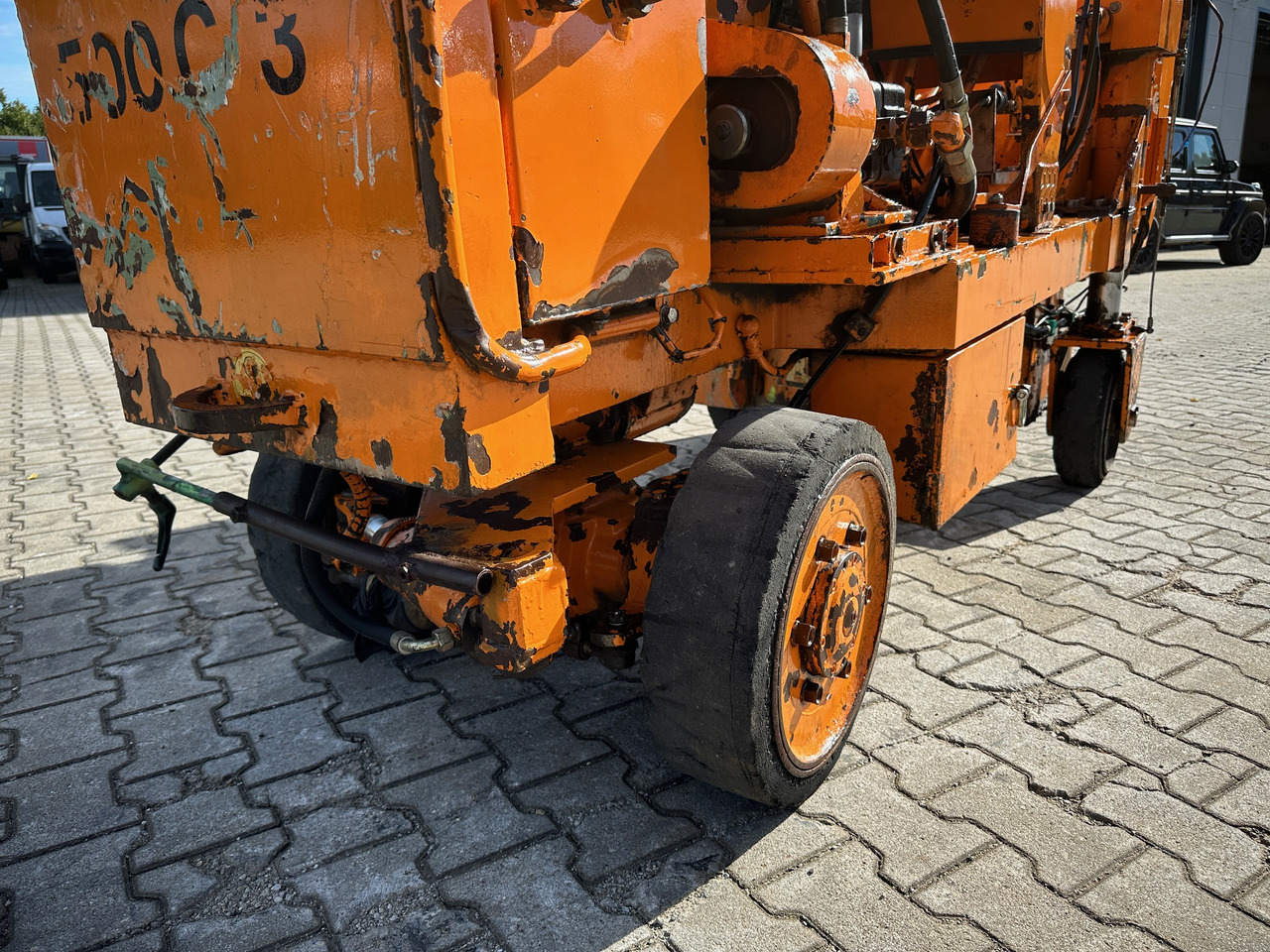 Kaltfräse Wirtgen SF500C Asphaltfräse: das Bild 20 Kaltfräse Wirtgen SF500C Asphaltfräse: das Bild 20