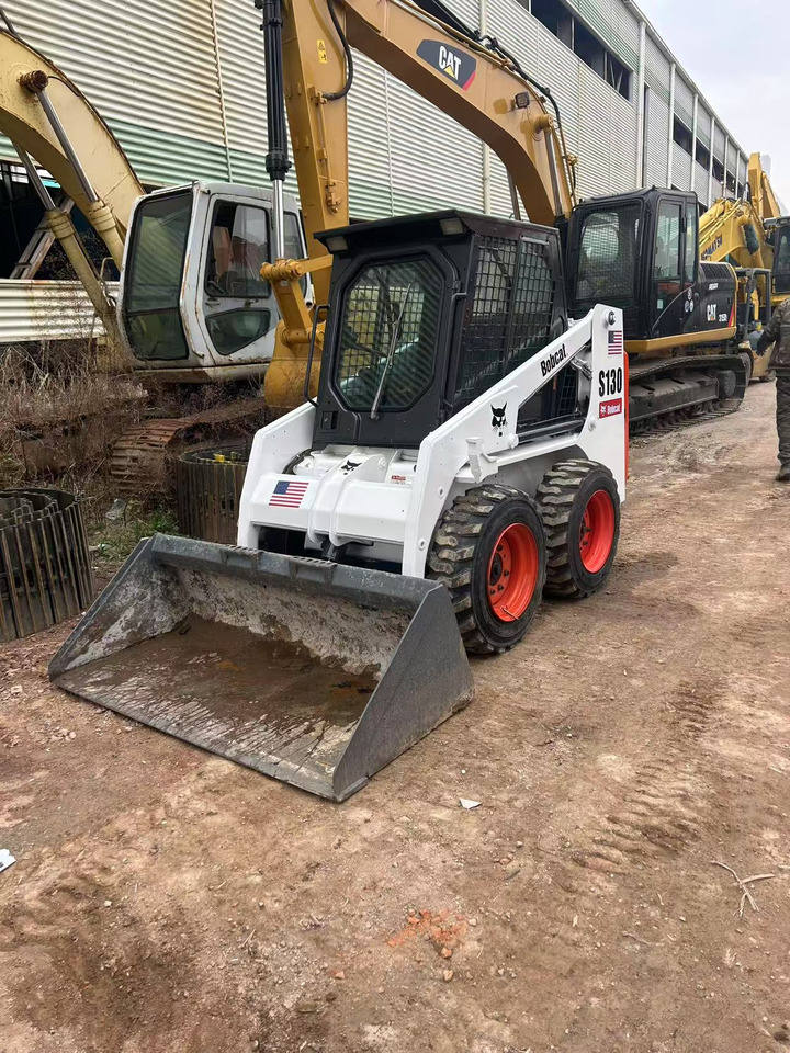 Bobcat S130 - Kompaktlader: das Bild 2 Bobcat S130 - Kompaktlader: das Bild 2