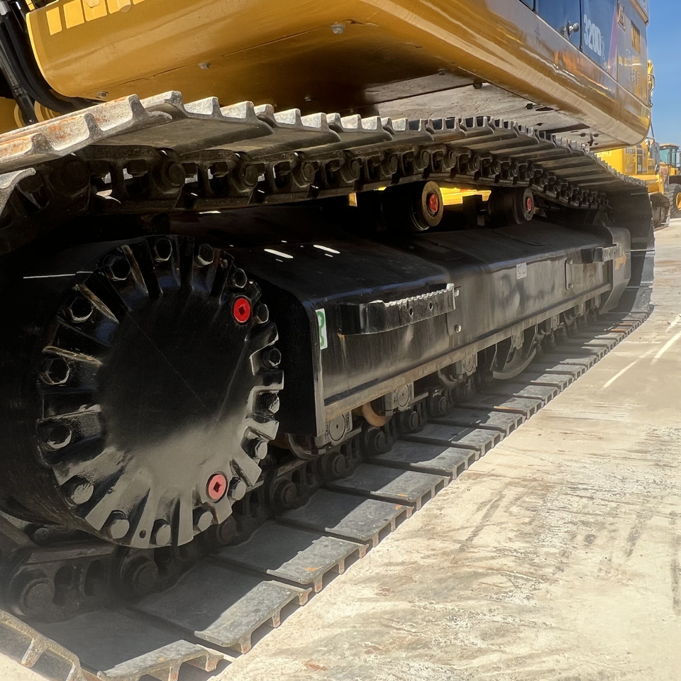Caterpillar 320D2 - Kettenbagger: das Bild 3 Caterpillar 320D2 - Kettenbagger: das Bild 3