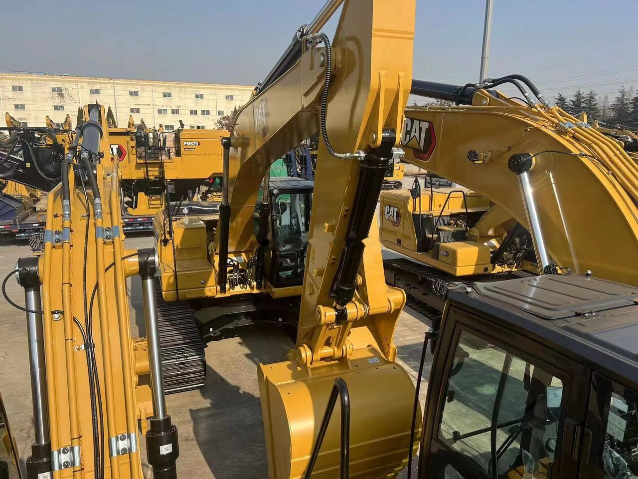 Caterpillar 323GX - Kettenbagger: das Bild 2 Caterpillar 323GX - Kettenbagger: das Bild 2